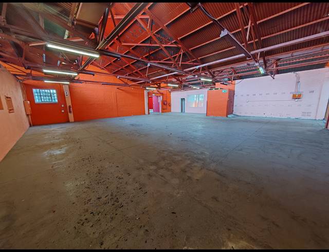 1,963M² WAREHOUSE FOR SALE IN BOOYSENS RESERVE